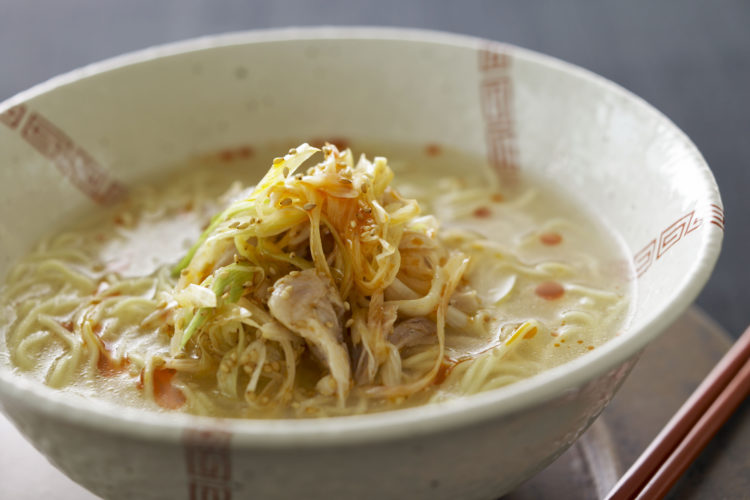 ピリ辛鶏ねぎ塩ラーメン