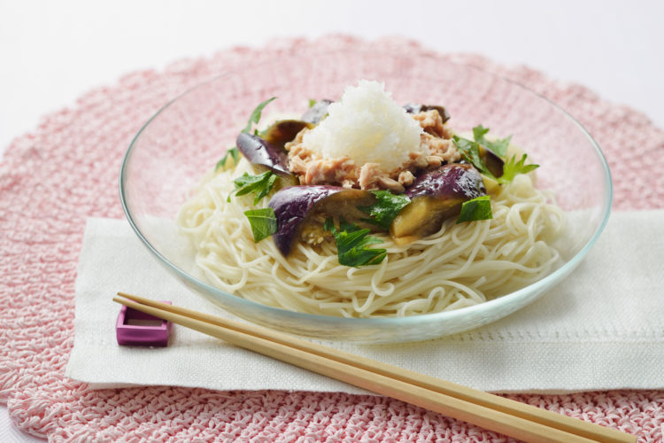 なすとツナのおろししそそうめん