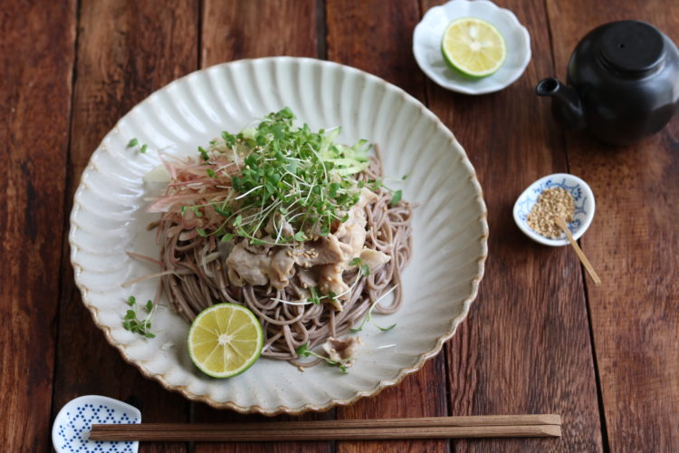 豚しゃぶのごまだれとせん切り野菜の和えそば